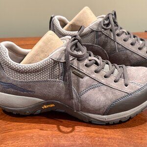 DANSKO Women's Paisley Suede Waterproof shoes size 39